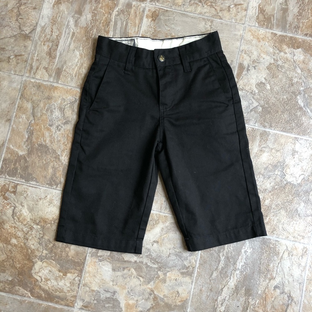Volcom shorts boys